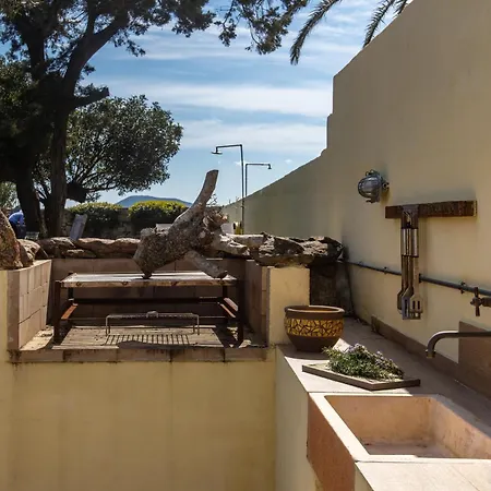 Dom wakacyjny Villa Agua - Pieds Dans L'Eau By Homey Experience
